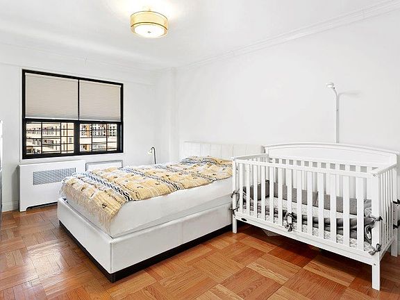 4th image of 240 E 76th St APT 6S