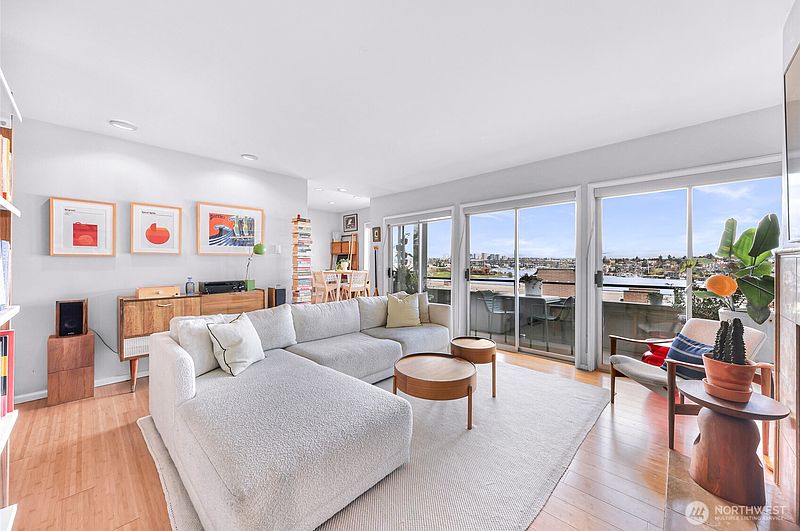 2nd image of 2134 Waverly Place N #202