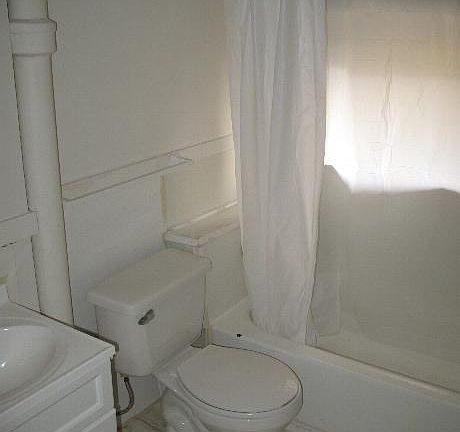 bath with shower