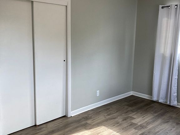 4th image of 1025 N 5th St
