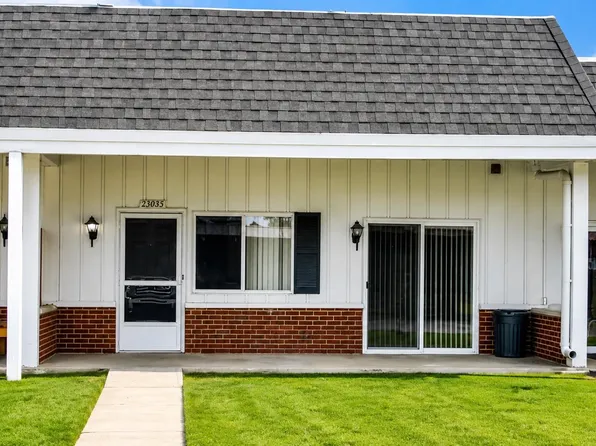 23033 Colony St, Saint Clair Shores, MI 48080