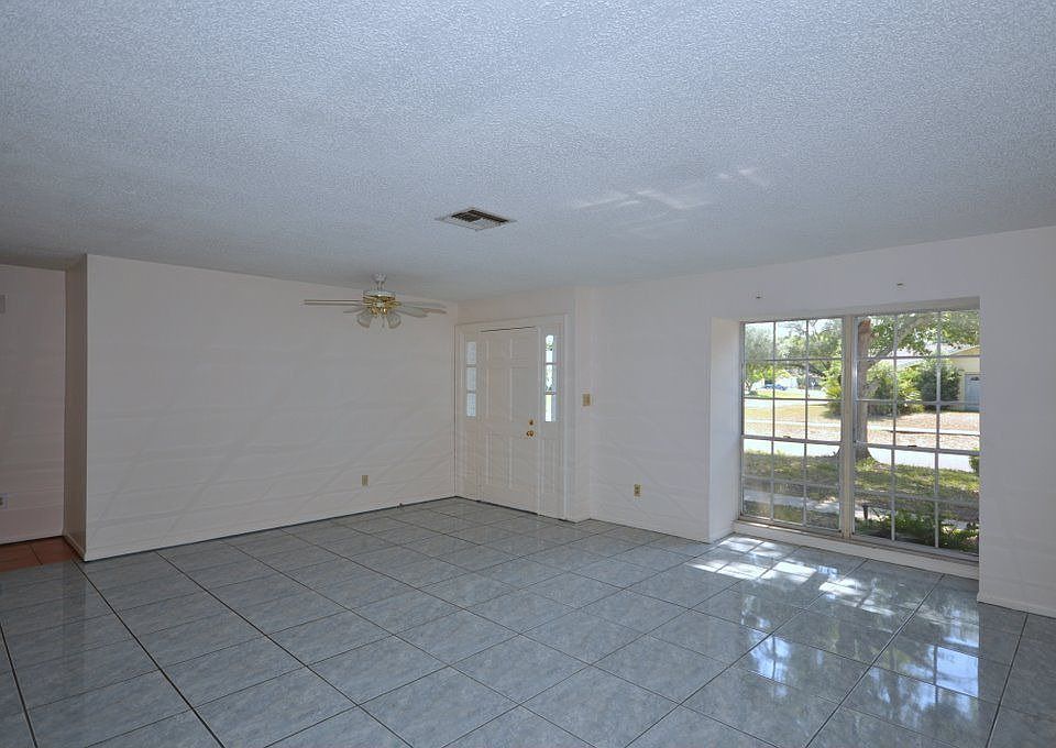 1st image of 1306 Sunnyhills Dr
