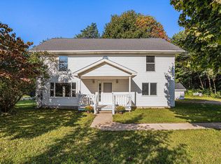 1606 68th St, Fennville, MI