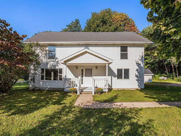 1606 68th St, Fennville, MI 49408