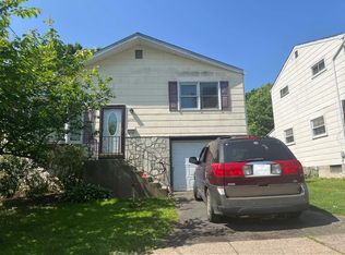 2754 Miriam Ave, Abington, PA 19001