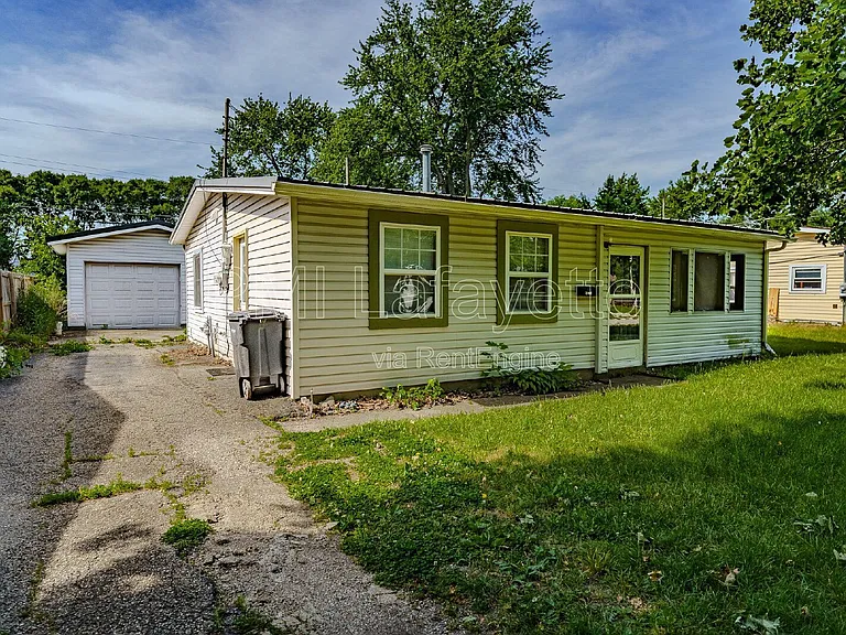 2760 Medford St — Photo 2