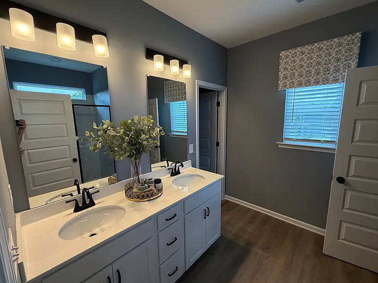 4905 Dresden Loop — Photo 15