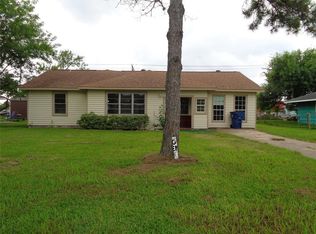 705 N Avenue F, Freeport, TX 77541