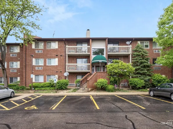 820 N Lakeside Dr APT 1C, Vernon Hills, IL 60061