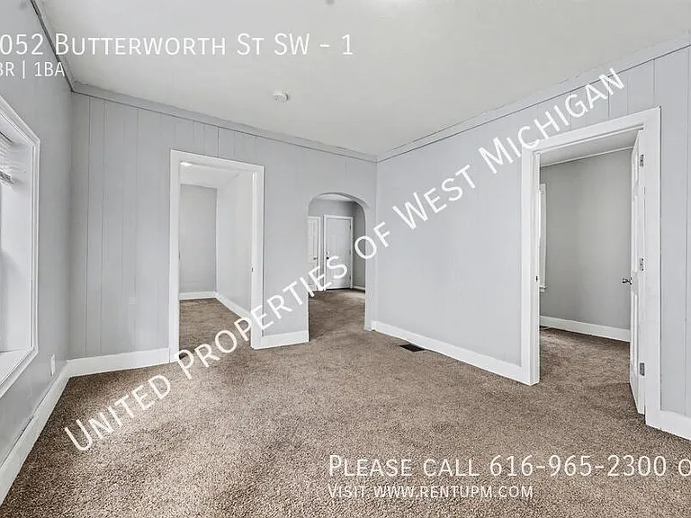 1052 Butterworth St SW #1 — Photo 2