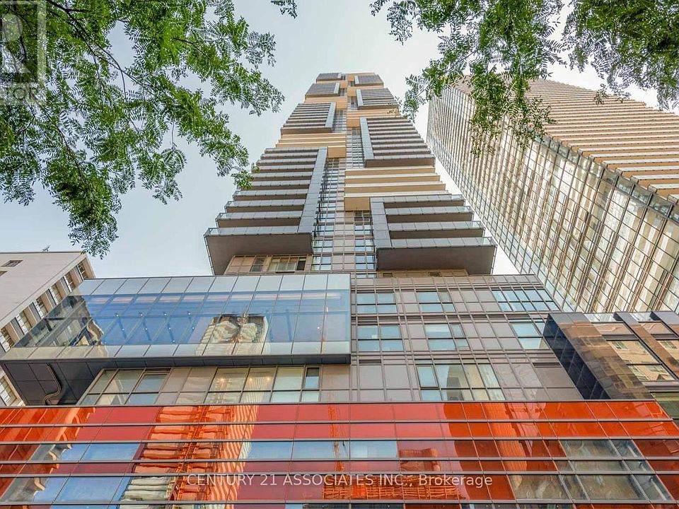 1st image of 7 Grenville St #5705