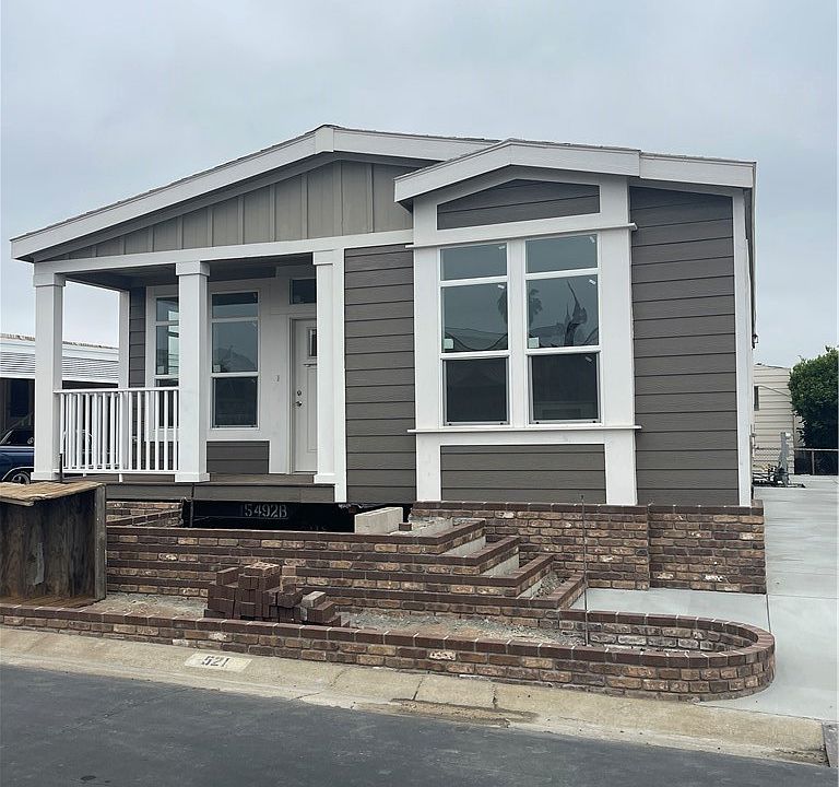 1st image of 4095 Fruit St #521