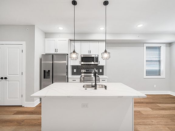 4th image of 1714 N 22nd St #308
