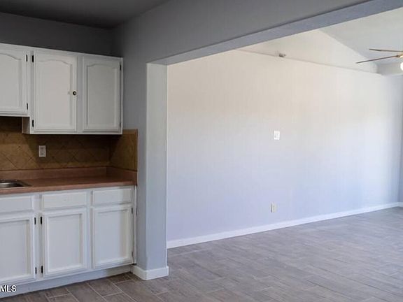 4th image of 10321 Preston Dr #1