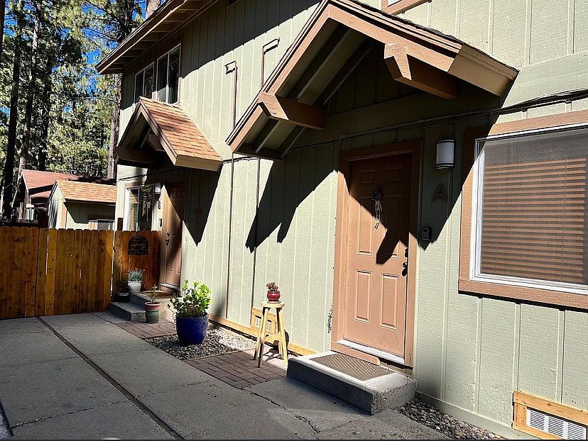 1st image of 3629 Larch Ave #A