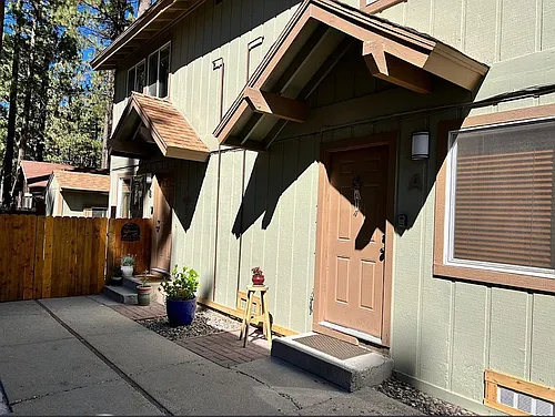 3629 Larch Ave #A Photo 1