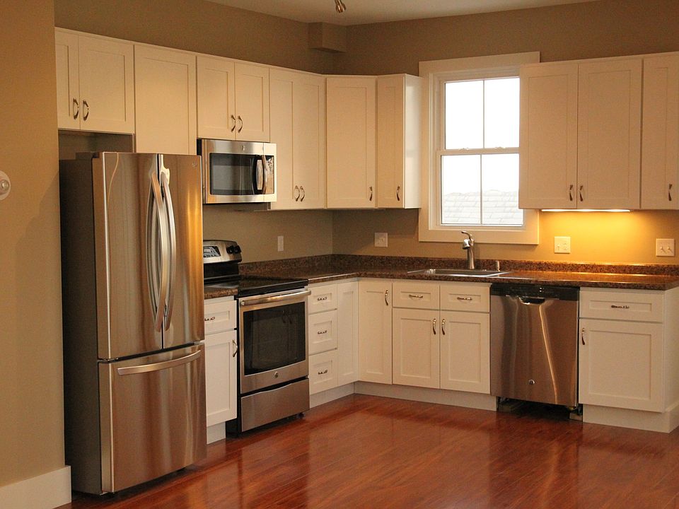 Identical Kitchen (different flooring)