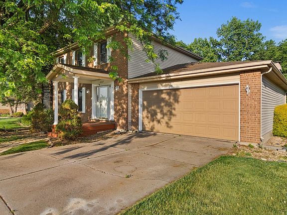 2nd image of 8307 Pine Island Dr