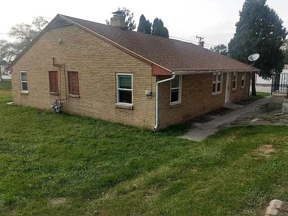 3rd image of 3512 Auburn St #3512