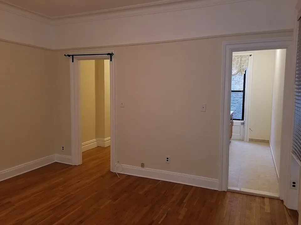 154 Prospect Park W #3R