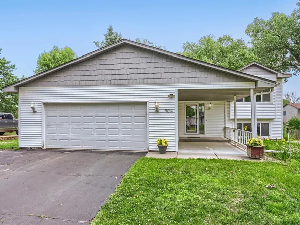 9014 Hampshire Ave N, Brooklyn Park, MN 55445