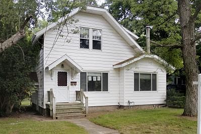 1st image of 27 Spaulding Ave E