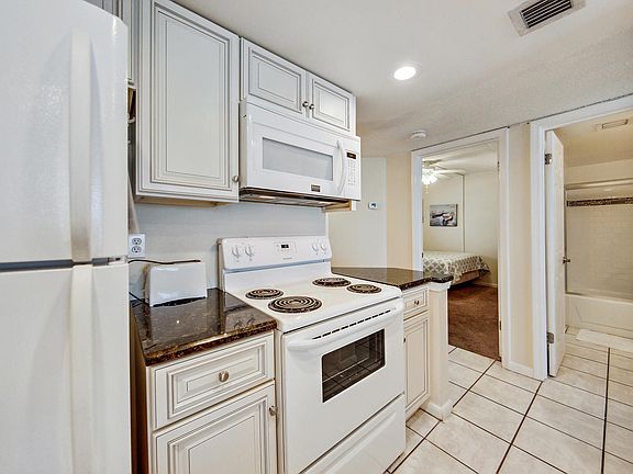 3rd image of 4453 S Atlantic Ave Unit 501