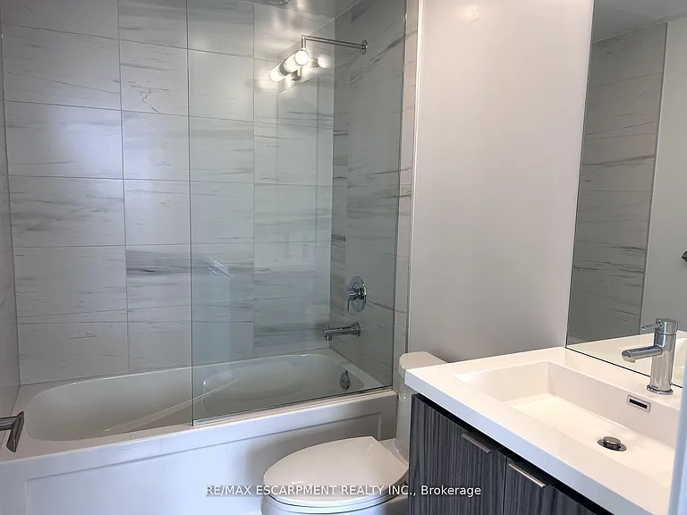 55 Cooper St #4711 — Photo 18
