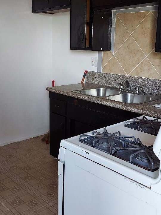 1st image of 10954 Emery St APT 2