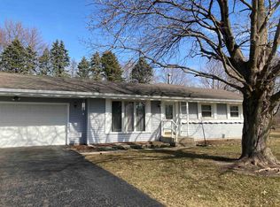 6738 Linden Rd, Rockford, IL 61109