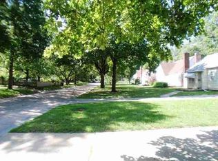 915 SW High Ave, Topeka, KS 66606