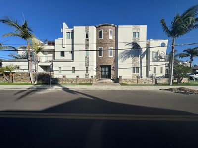 701 Huntington St, Huntington Beach, CA, 92648