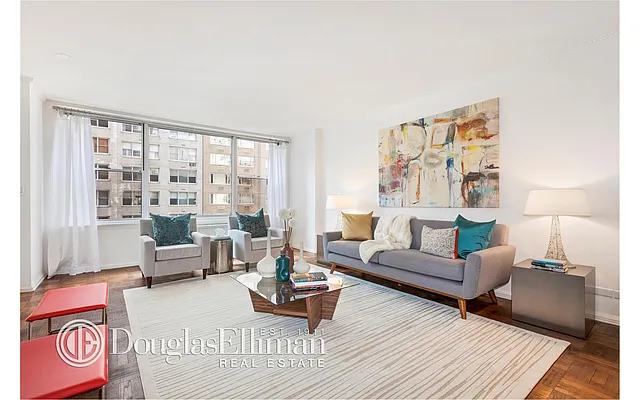 Sold by Douglas Elliman | media 15