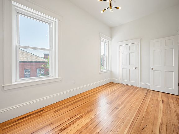 4th image of 274 Washington St APT 4