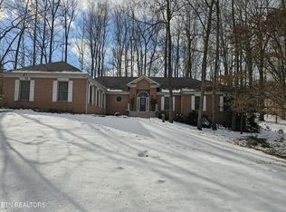 103 Weldon Ln, Oak Ridge, TN 37830