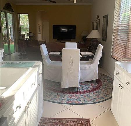 5th image of 1917 Harbor View Cir #1917
