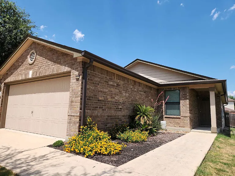 5709 Ping Way — Photo 3