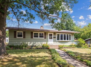 71 Arrowhead Dr, Thornton, IL 60476