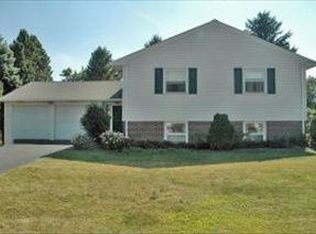 344 Longmeadow Rd, Lancaster, PA 17601