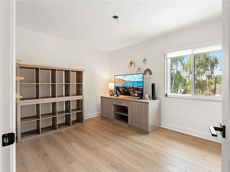 24701 Nympha Dr — Photo 57