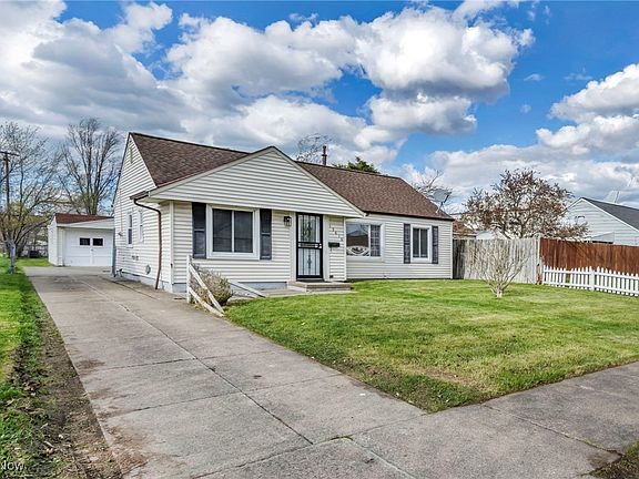 2nd image of 15616 Barbara Ave