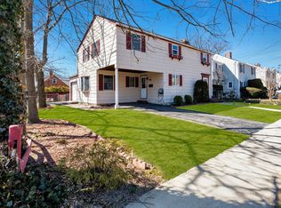 142 Home St, Valley Stream, NY 11580