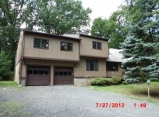 28 2nd St, Closter, NJ 07624