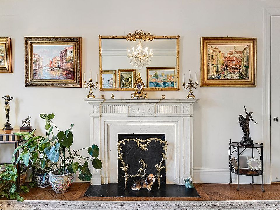 1st image of 905 W End Ave #104