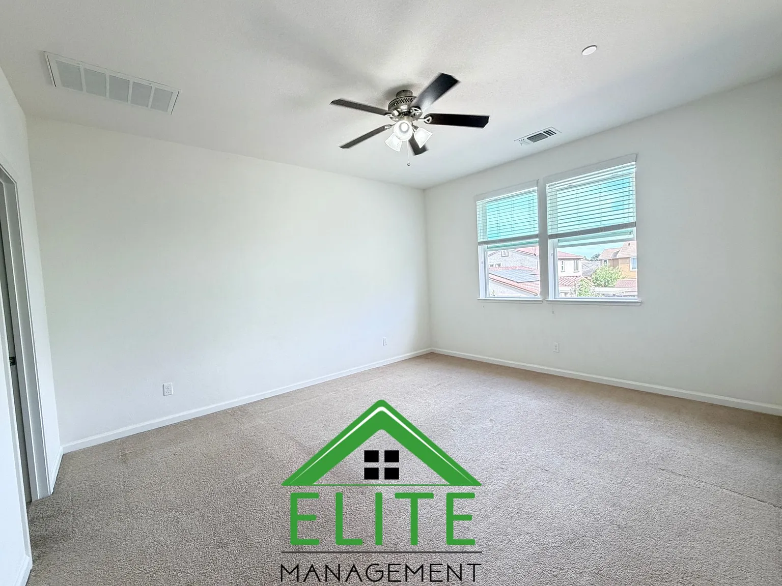 4 bed, 2.5 bath, 1835 sqft, $3,295 — Photo 3