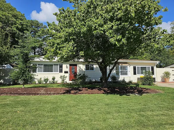 209 Paladin Dr, Virginia Beach, VA 23452