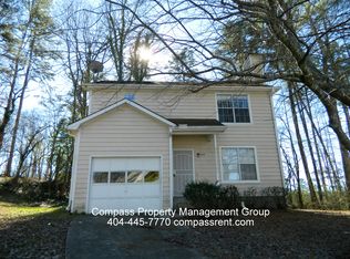 2215 Marbut Farms Gln, Lithonia, GA 30058