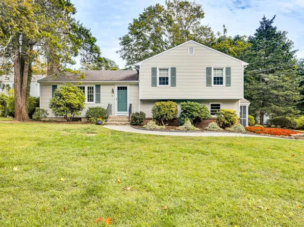 42 Horseshoe Road, Guilford, CT 06437