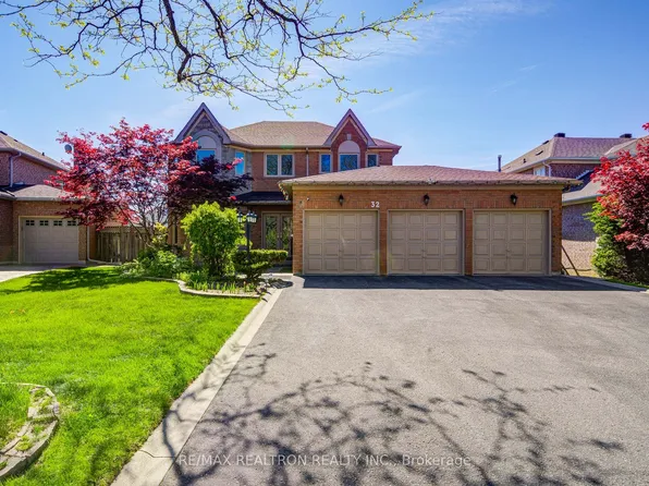 32 Dumfries Dr, Markham, ON L6C 1R9