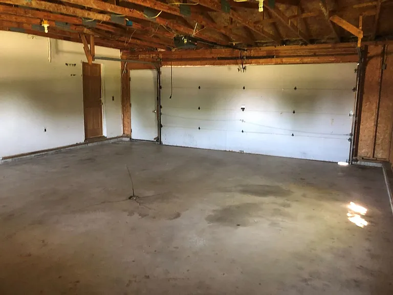 2824 Country Ln — Photo 17